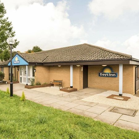 Days Inn Sutton Scotney North Bagian luar foto