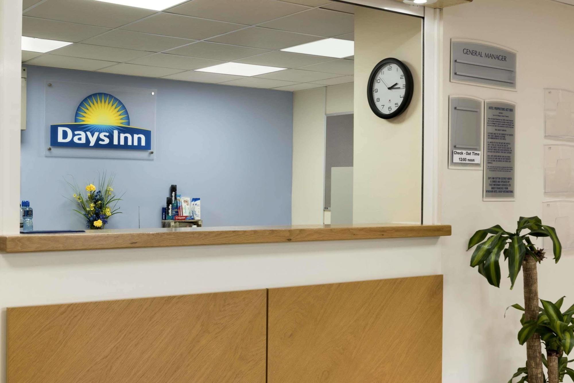 Days Inn Sutton Scotney North Bagian luar foto